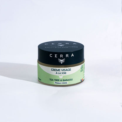 Teebaum- und Babassu-Tagescreme – angereichert mit Seide – aus kontrolliert biologischem Anbau